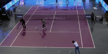 La semifinal Swiatek-Sabalenka se aplaza por la lluvia, la final se jugará el lunes