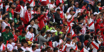 La Policía hará control migratorio a hinchas en el partido Perú-Venezuela en Lima