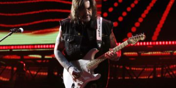 Juanes ofrecerá gratis su casa en Colombia durante una noche en diciembre