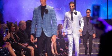 Scutaro baña en azules a la pasarela venezolana con su colección ‘Bajo el signo de Piscis’