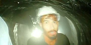 Comparten el primer vídeo de los obreros indios atrapados en un túnel desde hace 10 días
