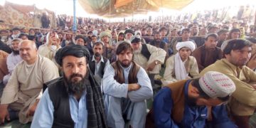 El caos aumenta en frontera de Pakistán y Afganistán tras primeros arrestos de migrantes