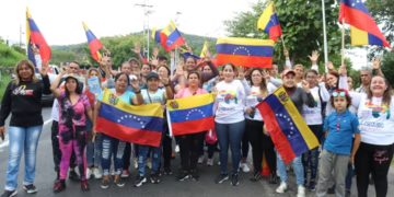 Alcaldesa de Angie Quintana promueve participación de valeranos en referendo consultivo del 3-D