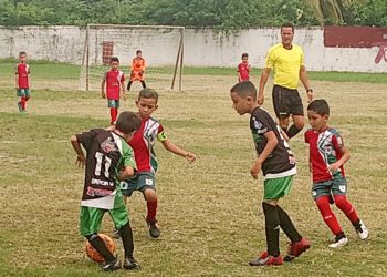 Escuelas «Yoel Daboin» vs «Carlos Chuecos» en el «Leonardo Tuti Landaeta» de Motatán