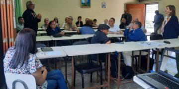 Presentan propuesta curricular sobre carrera de Música en el NURR