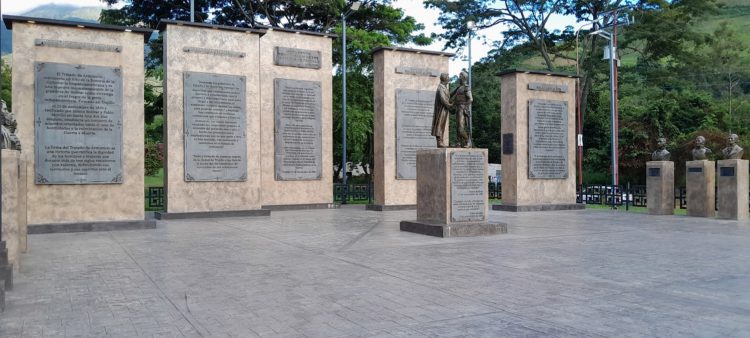 En el 2020 se construyó en La Redoma del Prado, municipio Pampanito, el Monumento Bicentenario de los Tratados de Trujillo (Foto: Gilcely Linares)