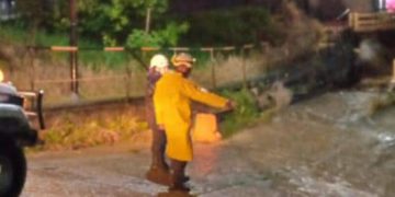 Autoridades atienden afectaciones por lluvias en cinco municipios de Mérida