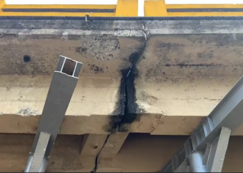 Concejal Marilin Rivera: en Mérida puente sobre el río Arenoso podría colapsar debido a fallas en su estructura