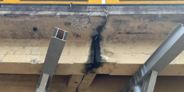 Concejal Marilin Rivera: en Mérida puente sobre el río Arenoso podría colapsar debido a fallas en su estructura