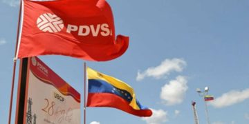 Fuentes secundarias de la Opep reportan nueva caída en la producción petrolera venezolana