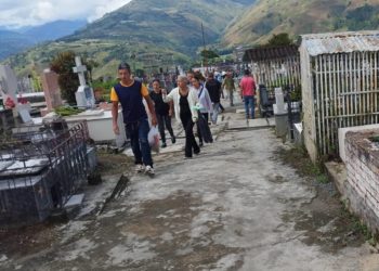 Concurrida visita al Cementerio del Sur en Boconó