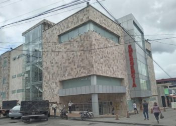 Hospitalizado Gobernador de Trujillo en clínica privada de Valera por problemas respiratorios