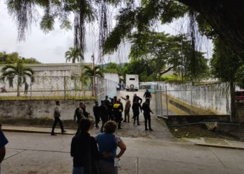 Un CICPC muerto, un inspector herido y dos delincuentes abatidos en enfrentamiento