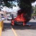Se incendia vehículo en cola para gasolina