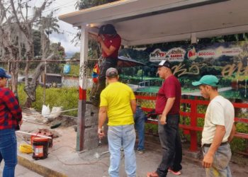 Modernizan paradas de transporte público en Boconó