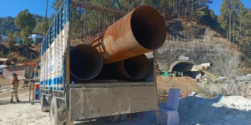 La operación de rescate de los obreros atrapados en un túnel en India entra en la «fase final»