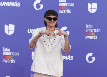 Peso Pluma, Karol G y Rauw Alejandro lideran las categorías latinas de los Grammy