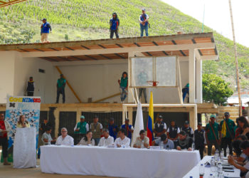 La disidencia de las FARC suspende la mesa de diálogo de paz con el Gobierno colombiano