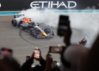 Verstappen remata con victoria su brillante 2023 en Abu Dabi