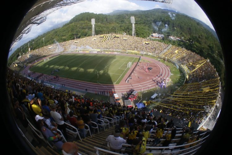 Deportivo Táchira borda la décima estrella