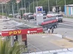 Llegan a Mérida diez unidades de transporte para combustible creando incertidumbre sobre su carga