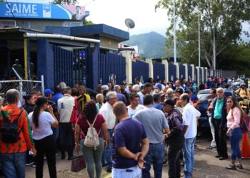 Táchira/ Usuarios solicitan atención permanente para cedulación en el Saime