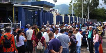 Táchira/ Usuarios solicitan atención permanente para cedulación en el Saime