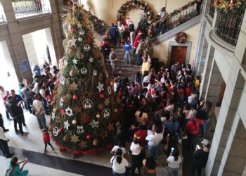 Llegó la Navidad al Rectorado de la ULA