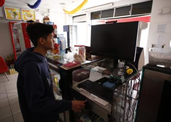 Hasta tres horas de cortes diarios de electricidad en Ecuador a partir del 15 de diciembre