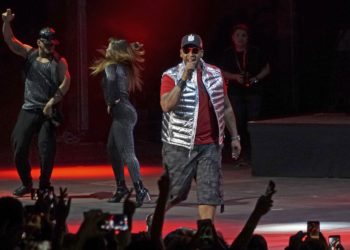 Don Omar exhorta a sus seguidores a que encuentren en la música «un refugio»