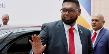El presidente de Guyana pide a Venezuela actuar con responsabilidad a propósito del referendo