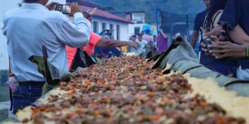“31 años de tradición, 31 metros de largo” ese es el logro del Hallacazo Bellavistero del 2023