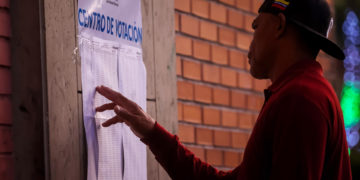 EE.UU. avisa a Venezuela que la disputa con Guyana no se resuelve con el referéndum