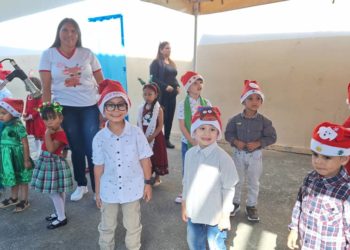 U.E Leonardo Ruíz Pineda realiza exitoso parrandón navideño
