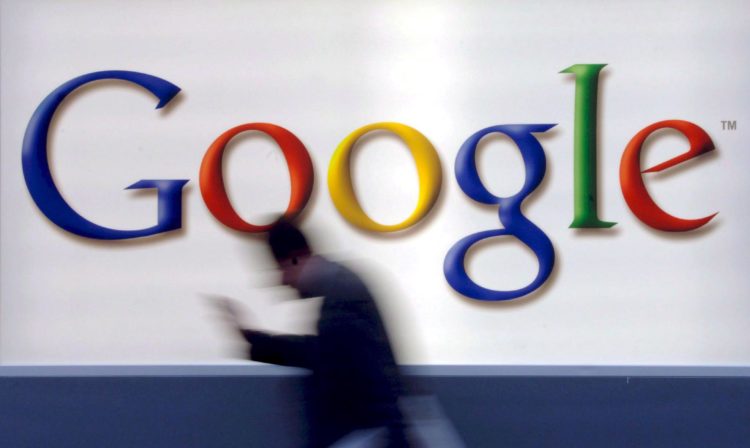 Vista del logo de Google, en una fotografía de archivo. EFE/ Boris Roessler