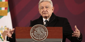 López Obrador prepara una iniciativa para acabar con los organismos autónomos de México