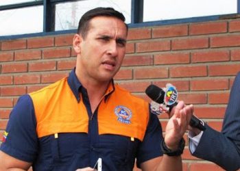 Protección Civil realiza campaña de orientación para el uso del cinturón de seguridad en Táchira
