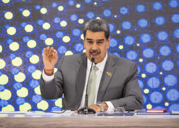 Maduro crea una división militar para la zona disputada con Guyana, sin incursión en área