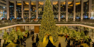 La Navidad en Nueva York es solo un árbol decorado