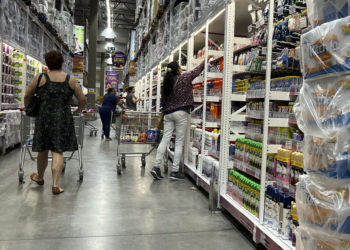Brasil crece y ataja la inflación, pero dispara su déficit en el primer año de Lula