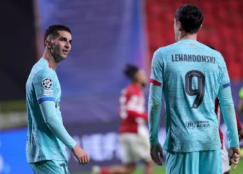 3-2. El Barça regala la victoria en Amberes, pero pasa a octavos como primero de grupo