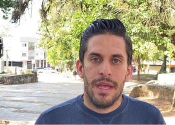 Corona: “Las acciones del gobierno buscan  desmovilizar a los electores otra vez”