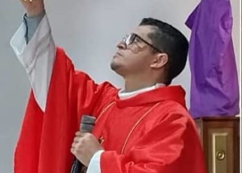 Sacerdote de Niquitao se despide de su parroquia 