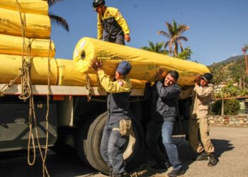 Llegó material geotextil para proteger el último glaciar de Los Andes