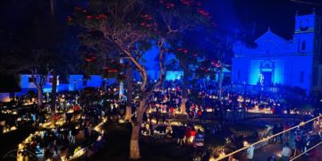 Con 20 000 velas, se elevan 20 000 oraciones y 20 000 esperanzas a la Inmaculada Concepción