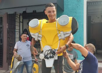 En San Cristóbal crean un año viejo con vida 