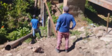 Fuerza de trabajo de Aguas de Mérida reparó tubería en sector San Benito de Lagunillas