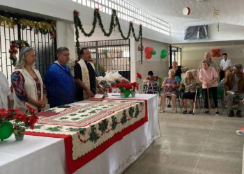 Táchira | ULA, organizaciones civiles e instituciones públicas  donan 2.200 hallacas para ancianatos y albergues