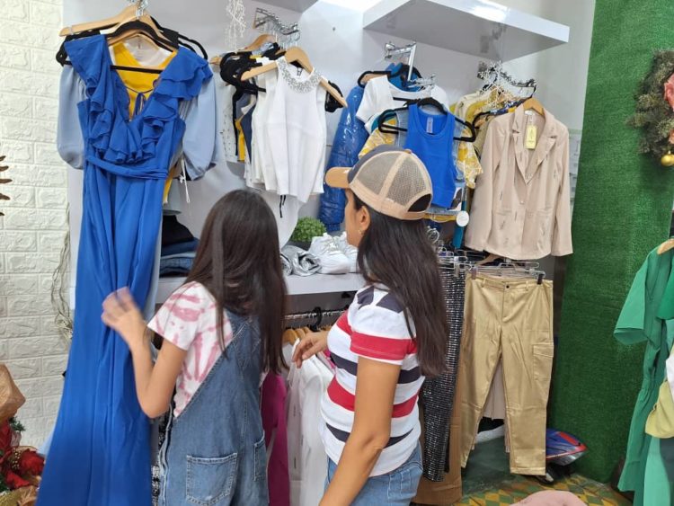 Ropa nueva en Navidad: ¿cuánto cuesta darse ese gusto?