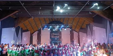 Academias de baile Rose Dance Academy y Abigaíl Segovia cierran el año con una “blanca navidad”